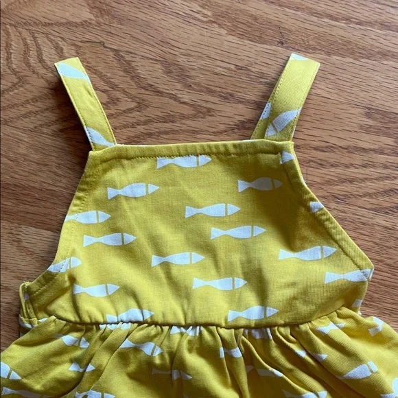 Hanna Andersson - Baby Apron Dress & Bloomers Set - Picture 3 of 9